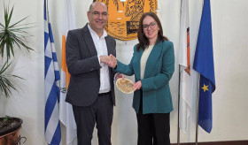 Հանդիպում Լառնակայի քաղաքապետի հետ